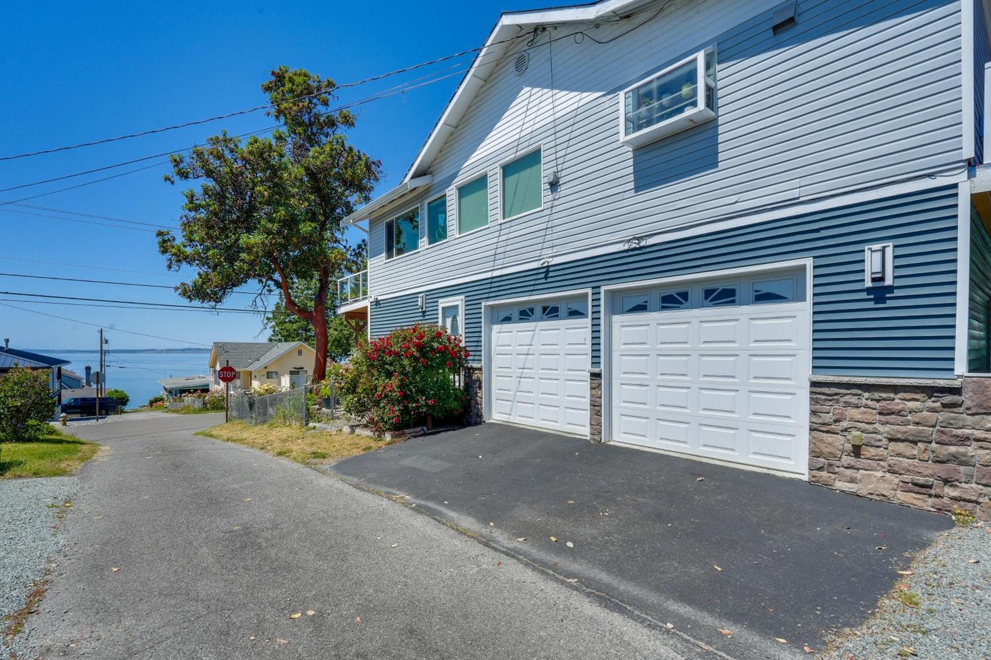 Camano Home With Ocean-View Deck - Walk To Water! Exterior photo